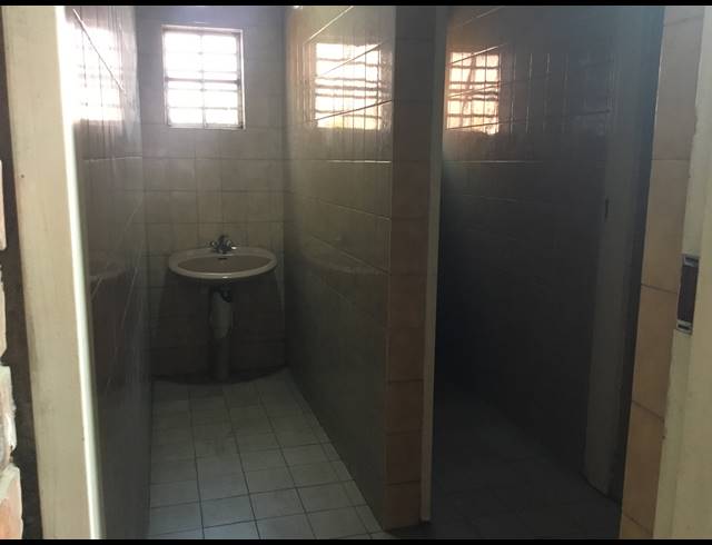 7,595M² WAREHOUSE FOR SALE IN WADEVILLE
